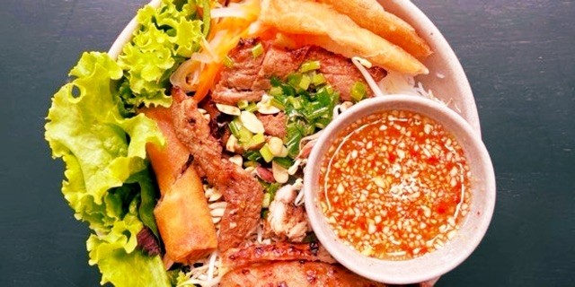 Nem Nướng Nha Trang Tư Bờm - Hóc Môn