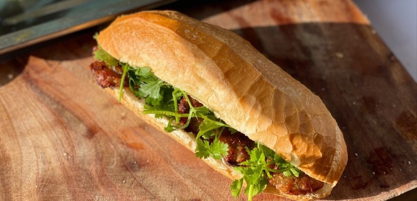 Bánh Mì, Xôi & Bún Thịt Nướng - Cơm Sườn Tài Phát