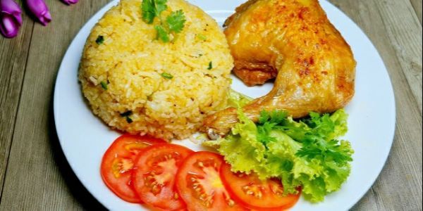 Cơm Gà Xối Mỡ Tài Ký - Mã Lò