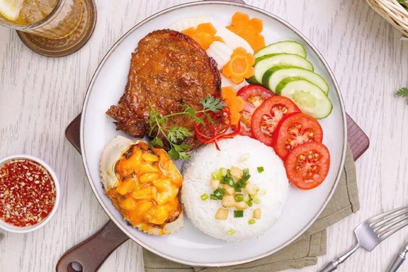 105 Food & Drink - Võ Thị Sáu