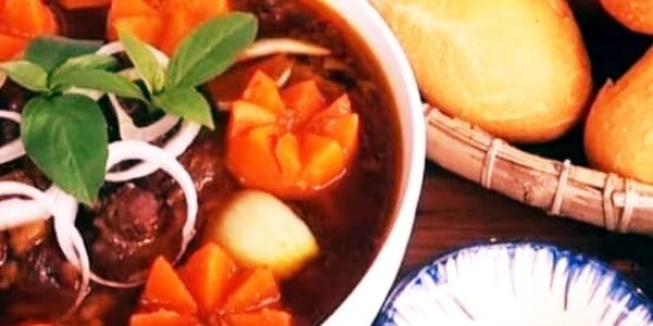 Tí Nị Quán - Đậu Hủ Thúi Chính Tông - Đoàn Văn Bơ