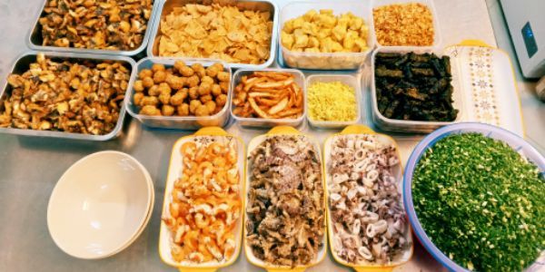 Canh Cá Phong Phi - Bánh Đa Cá Rô & Bún Hải Sản - Phan Huy Chú
