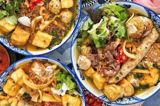 Xuân Trang - Bún Riêu Cua Tóp Mỡ Gia Truyền - Kim Đồng