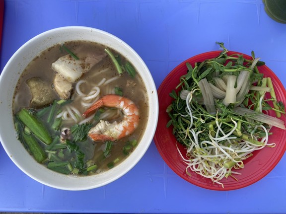 Bún Mắm - Nơ Trang Long