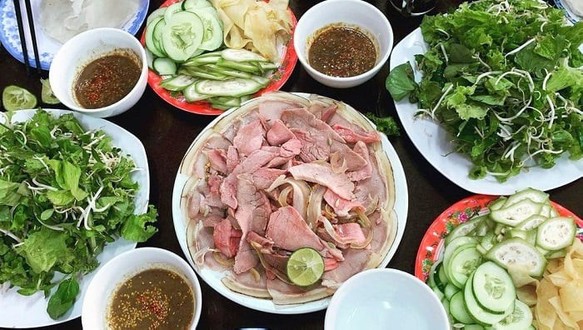 Bê Thui Cầu Mống - 42 Hàm Nghi