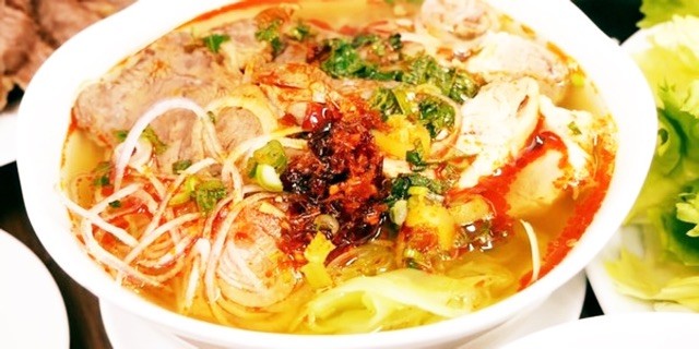 Bà Hồng - Bún Bò