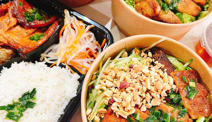 Sườn Cốt Lết Nướng Cầu Đen - Cơm & Bún Trộn