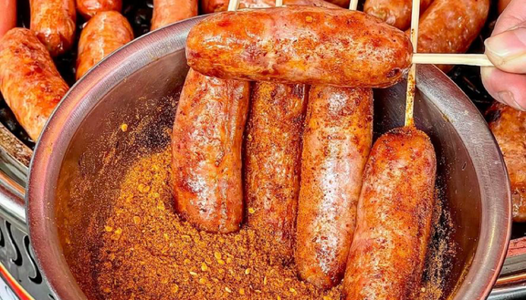 Lạp Xưởng Nướng Đá - 82 Văn Tiến Dũng