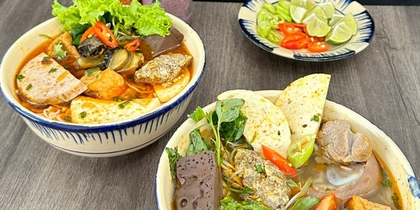 Bún Riêu Cua Ốc - Bò Kho Gánh Chú Giàu