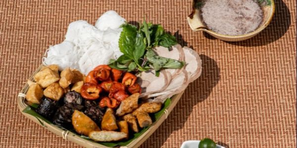 Bún Đậu Việt & Lòng Chiên