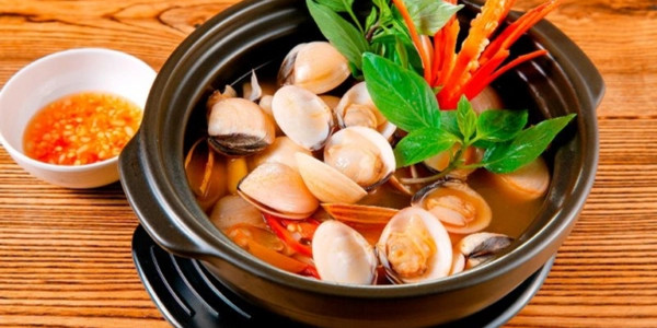 Bún Thịt Xào - Cô Ba