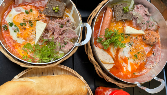 Bánh Mì Chảo, Cà Phê & Giải Khát - Casa De ROSA