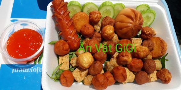 Ăn Vặt GiGi - Bánh Tráng Cuộn & Bánh Tráng Sốt Chấm - Nguyễn Ái Quốc