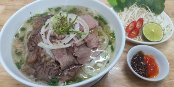 Phở Bò Xương - Không Bột Ngọt - Hoàng Văn Thụ