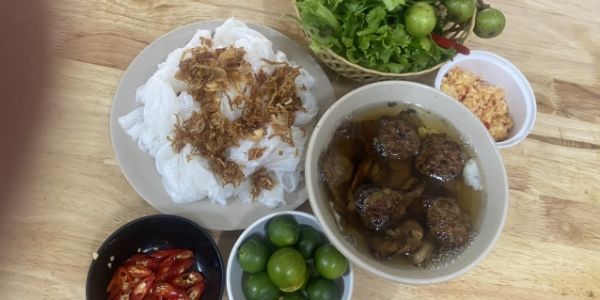 Bánh Cuốn Đặc Sản Phủ Lý - Dương Văn Bé