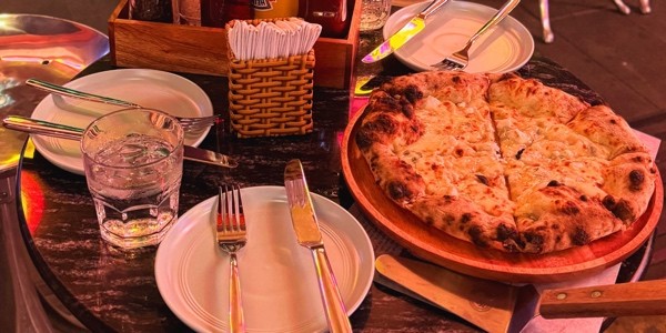 Go2 Wine Bar Eatery - Pizza - Đề Thám