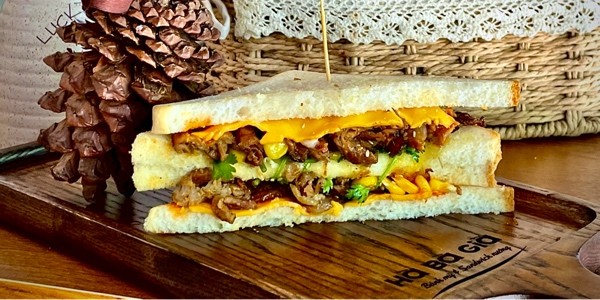 Bánh Mì & Sandwich Nướng Hà Bà Già - CN2