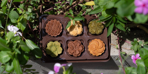 Tiệm Bánh Canaan Handmade - Bánh Trung Thu - Tạ Quang Bửu