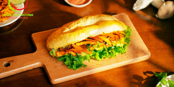 THƯƠNG - Bánh Mì & Hambuger - Trần Quốc Toản