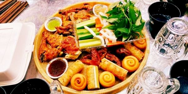 Gà Quay Hoa Food - Gà Nướng Cơm Lam & Sườn Nướng, Bánh Bao - Đường N1