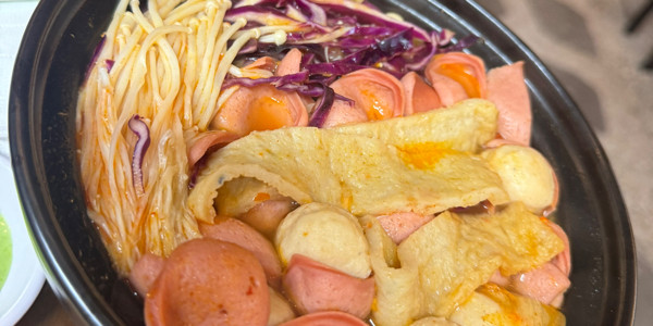 Tiệm Trà OLLA - Trà Trái Cây & Mỳ Cay - Nguyễn Văn Công