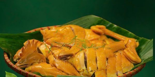 Chân Gà Sốt Thái & Gà Ủ Muối Đệ Nhất - Dĩ AN