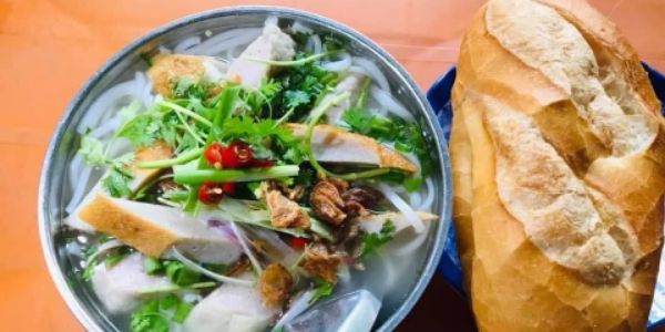 Bánh Canh Chả Cá Phan Rang Cô Thảo - Lương Ngọc Quyến