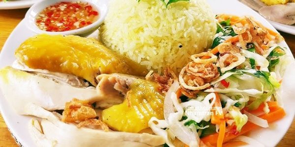 Cơm Gà Tam Kỳ - Thảo Trân - Long Bình