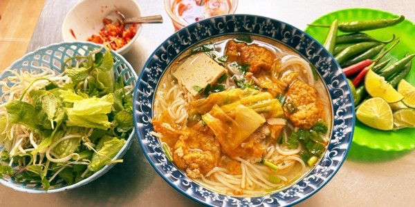 O Hẹ - Bún Chả Cá & Bún Riêu Cua - 02 Lê Lợi