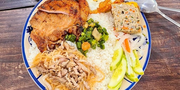 Cơm Tấm Hàng Gánh