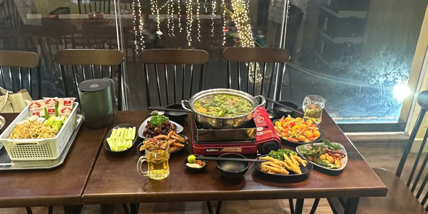 Lẩu Gà Ớt Hiểm Cô Béo - 92 Ô Chợ Dừa