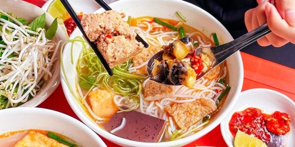 RUTO - Bún Riêu, Trà Sữa, Trứng Nướng