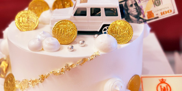 Bánh Kem Helen Bakery