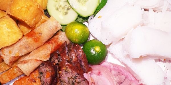 Tiệm Nhà Nâu - Ăn Vặt Hàn Quốc Và Bún Đậu Mắm Tôm