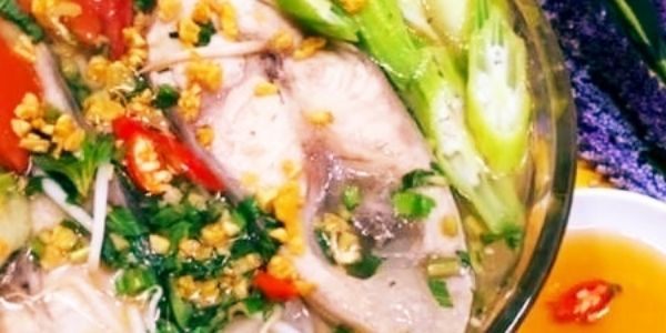 CƠM TRƯA - QUÁN LÁ - Đoàn Hoàn Minh