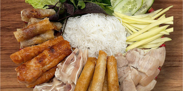 Nem Nướng Bà Duyên - Đặc Sản Cuốn Miền Trung - Nguyễn Thái Sơn