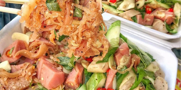 Cút Chiên Bơ & Chân Gà Nướng Nấm Jum
