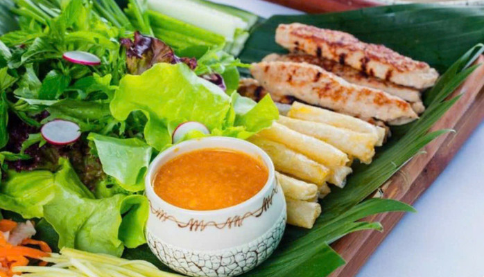 Quán Ăn 24H - Nem Nướng Nha Trang & Mì Trộn Indomie - Phùng Hưng