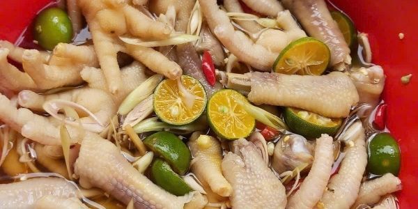 Chân Gà Sả Tắc - Đối Diện Lô C