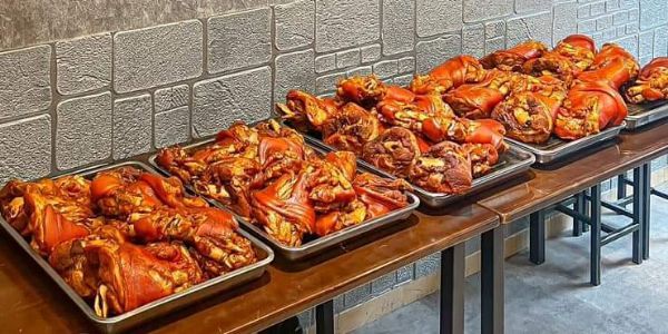 Maru - Chân Giò Hầm Hàn Quốc