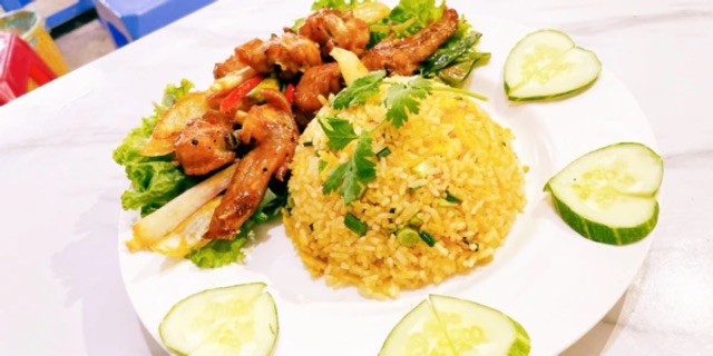 Nhà Tôi - Cơm Xào & Mì Xào - Trần Bạch Đằng