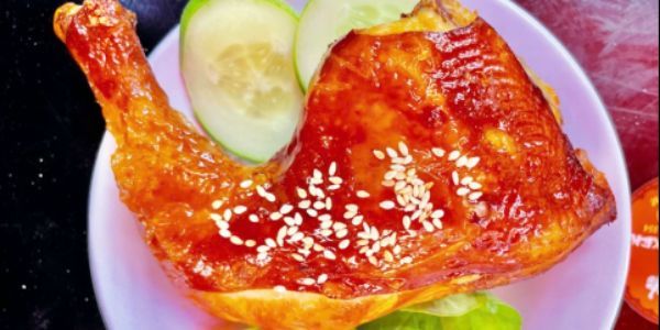 Ume Chicken - Cơm Gà Singapore & Mì Sủi Cảo - Tân Hải