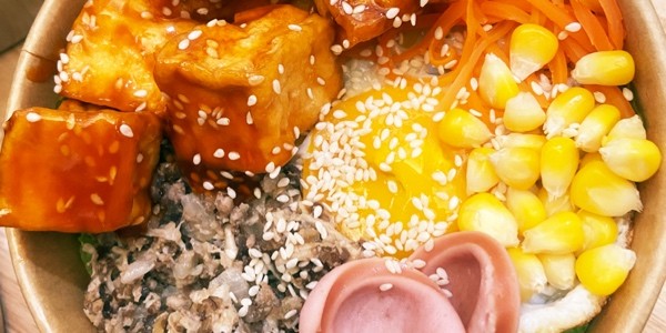Tiệm Cơm Nhà Trộn - Hoa Bằng