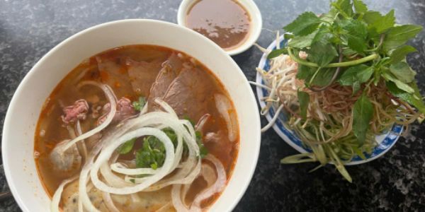 Kim Loan - Bún Bò, Nem Nướng & Bò Lá Lốt - Bùi Hữu Nghĩa