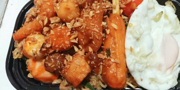 Bé Anh - Bánh Mì Nướng, Bún Xì Dầu & Mì Trộn - Phan Huy Ích