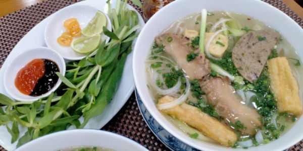 Chay Tân Khổng - Đồ Ăn Chay - Nguyễn Huy Tưởng