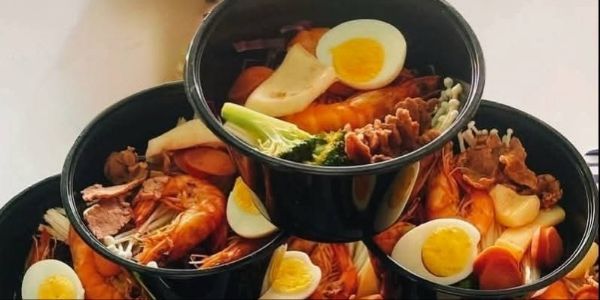 Mỳ Cay & Trà Sữa Cô Nhỏ - Võ Văn Tần