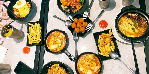 Leo BMT - Mì Cay, Ăn Vặt & Korean Food