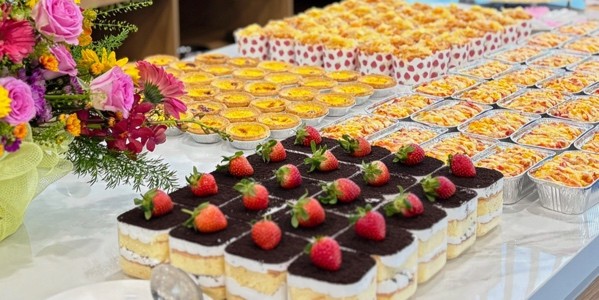 Tiệm Bánh Bố Già - Bánh Kem & Bánh Ngọt