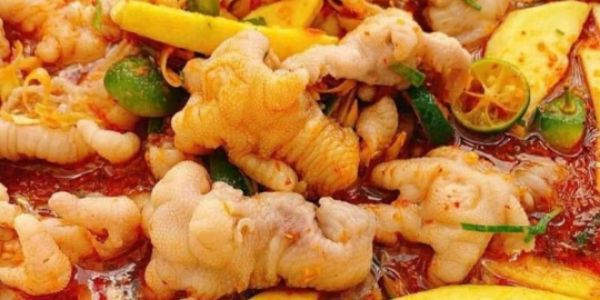 Xoài Non Mắm Ruốc & Chân Gà Sốt Thái Sông Lam